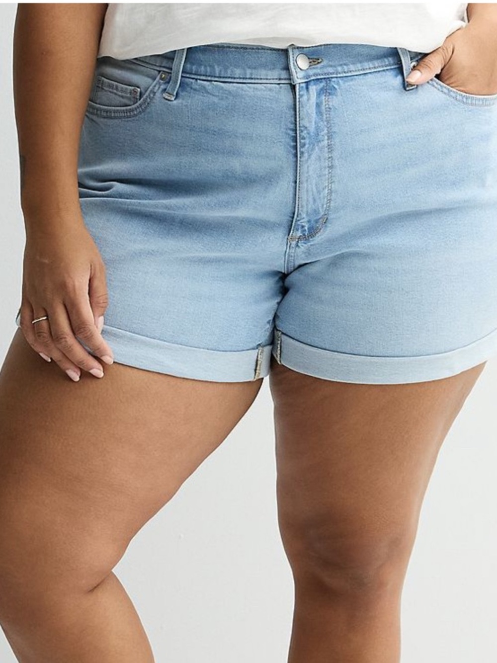 Sonoma curvy Light wash Denim Roll-Cuff Shorts
